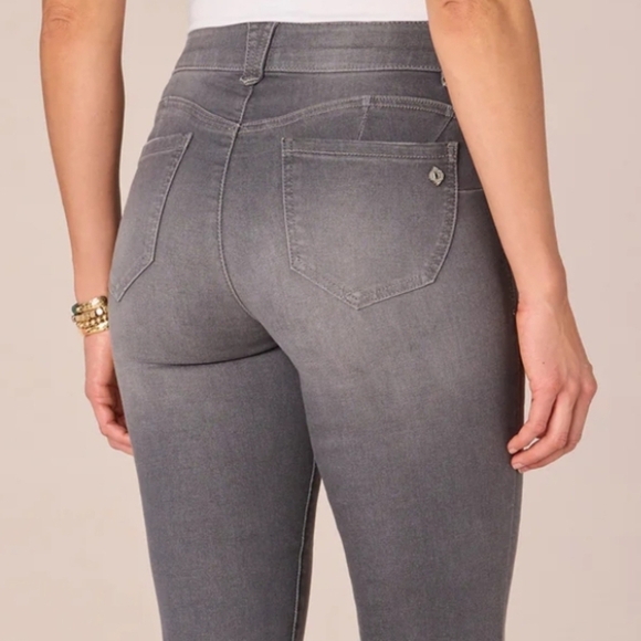 DEMOCRACY GRAY STRETCH MID RISE DENIM "AB-SOLUTION" JEAN SIZE 10 EUC - Picture 2 of 7